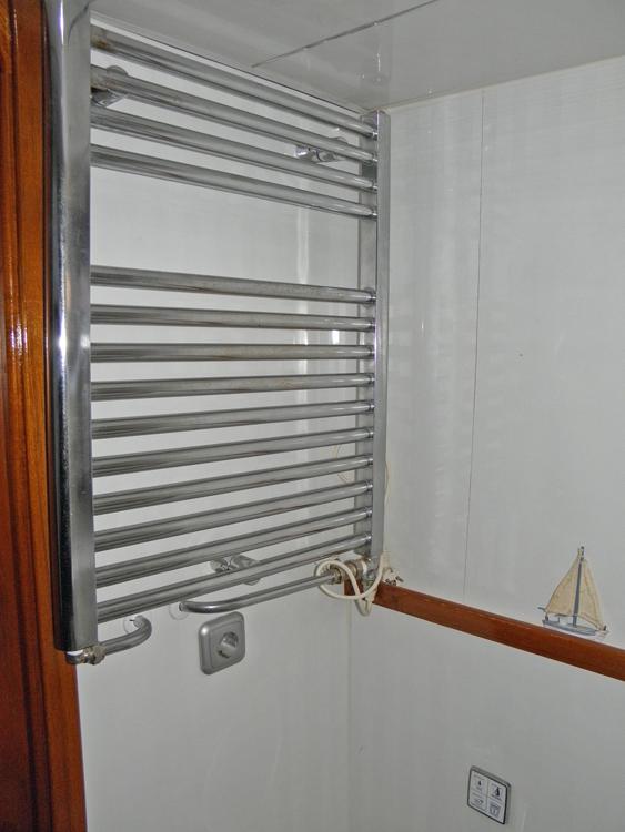 Aft cabin, Accommodation